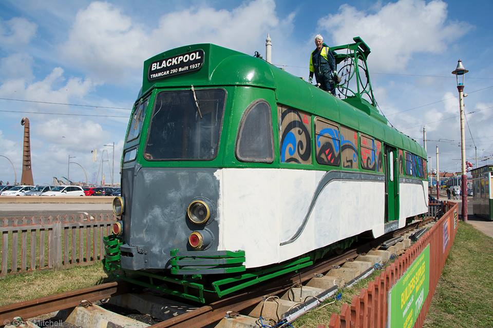 290 being painted