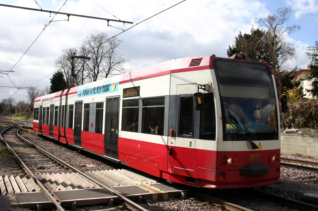 15 Years Apart Croydon London Tramlink 2553 British Trams Online News 15 Years Apart Croydon London Tramlink 2553 British Trams Online News